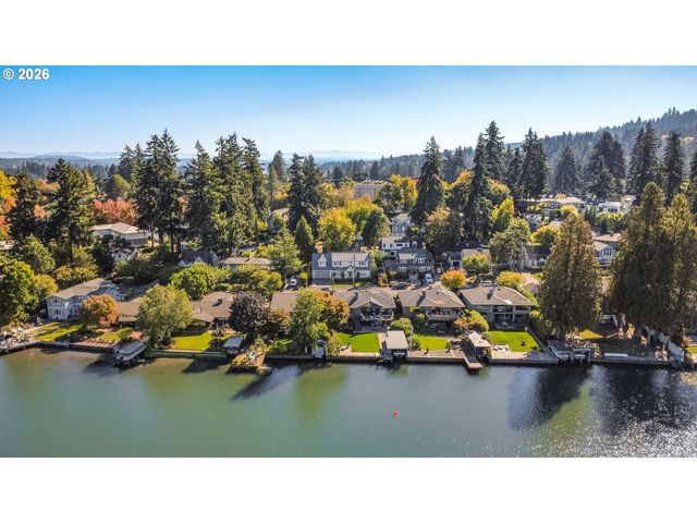 210 NORTHSHORE Rd, Lake Oswego, OR 97034