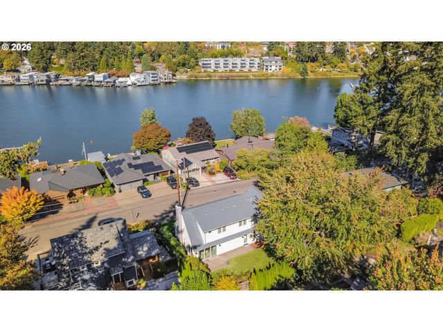 210 NORTHSHORE Rd, Lake Oswego, OR 97034