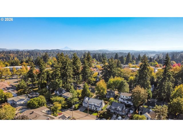 210 NORTHSHORE Rd, Lake Oswego, OR 97034