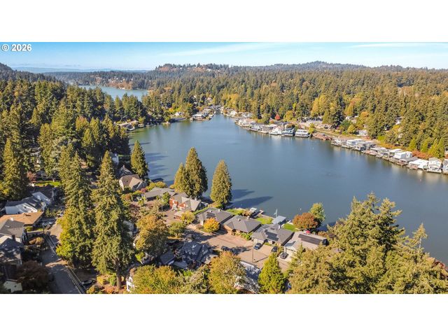 210 NORTHSHORE Rd, Lake Oswego, OR 97034