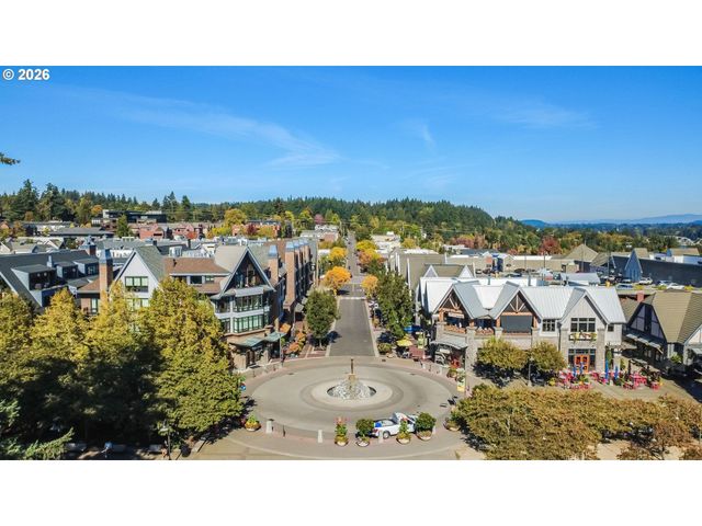 210 NORTHSHORE Rd, Lake Oswego, OR 97034