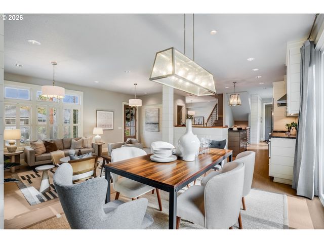 210 NORTHSHORE Rd, Lake Oswego, OR 97034
