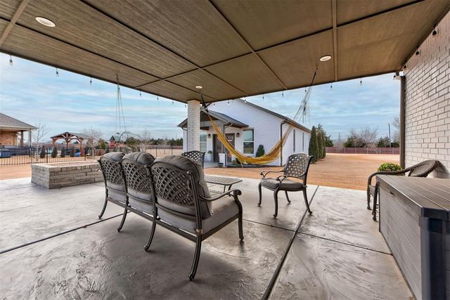 2364 NW 220th Terrace, Edmond, OK 73025