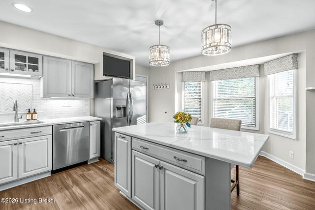 4220 Telovi Ct, Louisville, KY 40241