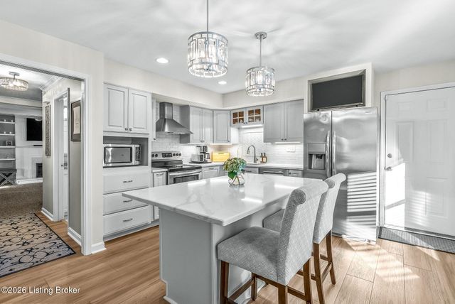 4220 Telovi Ct, Louisville, KY 40241