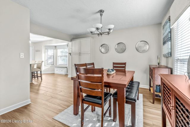 4220 Telovi Ct, Louisville, KY 40241