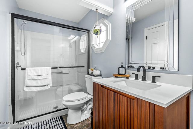 4220 Telovi Ct, Louisville, KY 40241