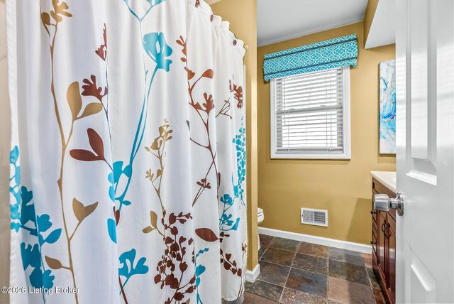 4220 Telovi Ct, Louisville, KY 40241