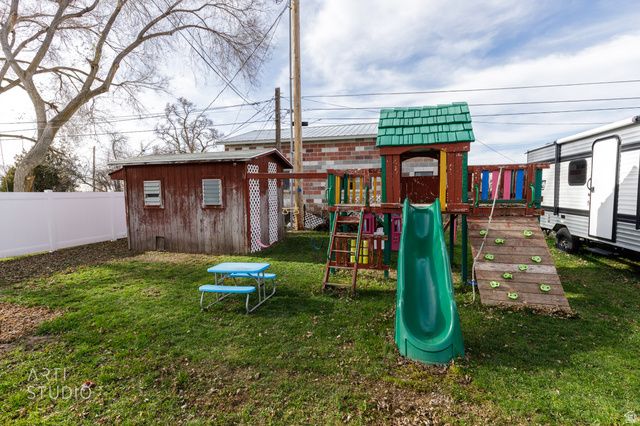 110 MILL RD, Layton, UT 84041