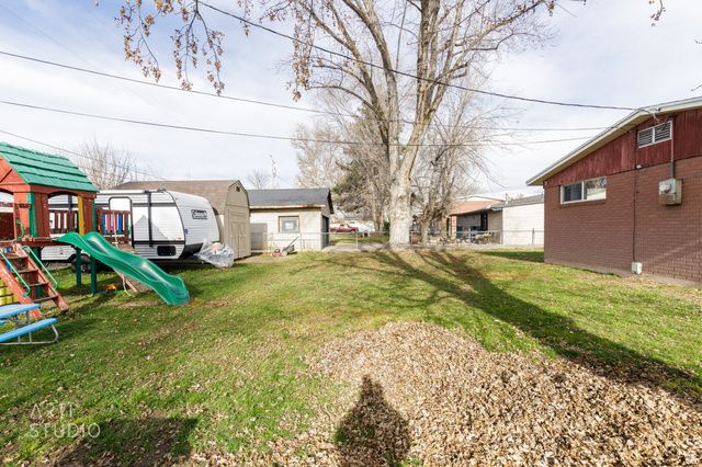 110 MILL RD, Layton, UT 84041