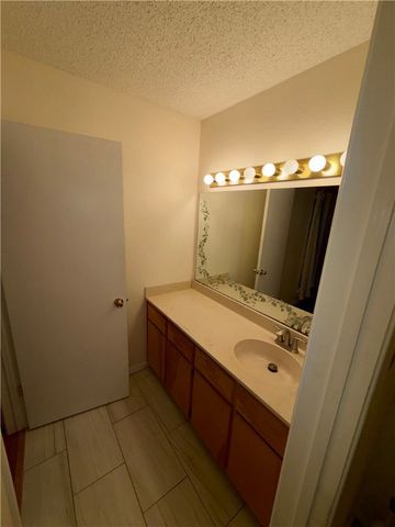 2177 Glenwood Dr, Ingleside, TX 78362