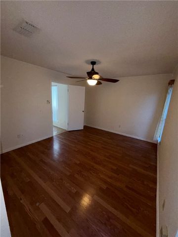 2177 Glenwood Dr, Ingleside, TX 78362