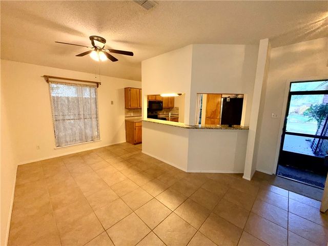 2177 Glenwood Dr, Ingleside, TX 78362