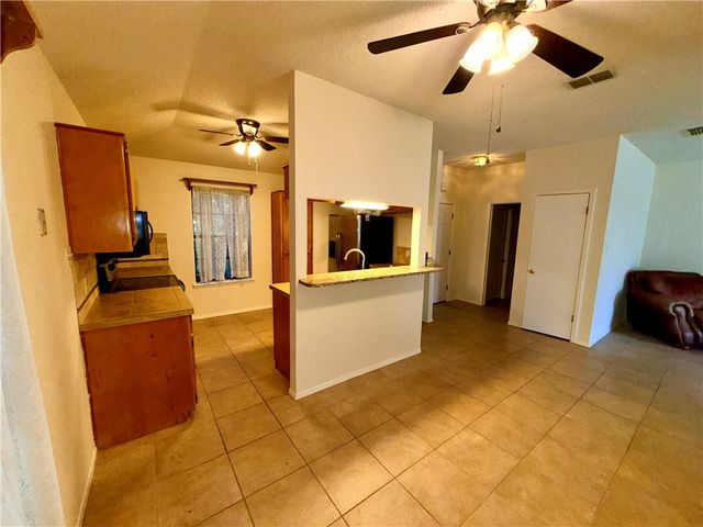 2177 Glenwood Dr, Ingleside, TX 78362