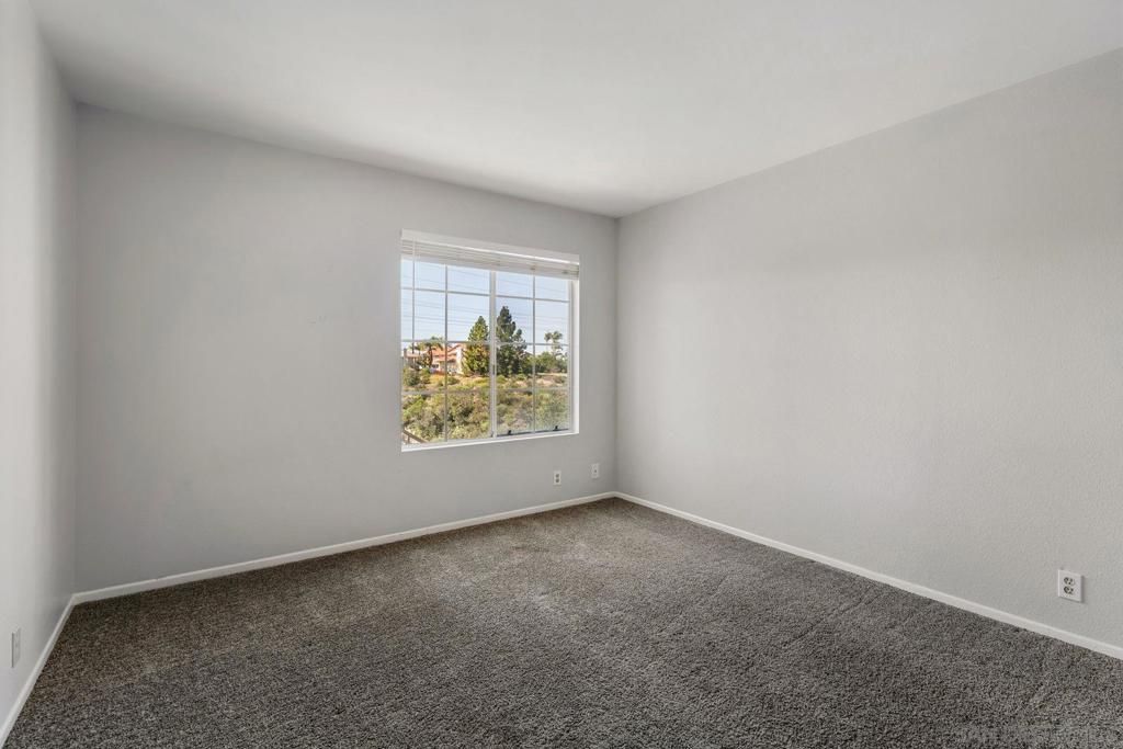 Image 17 of property listing at 7330 Calle Cristobal 88, San Diego, CA 92126