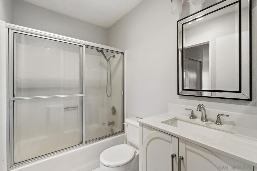 Image 20 of property listing at 7330 Calle Cristobal 88, San Diego, CA 92126