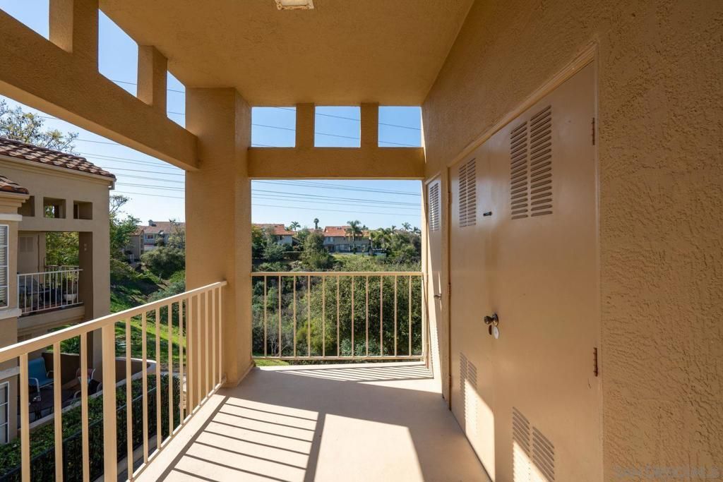 Image 25 of property listing at 7330 Calle Cristobal 88, San Diego, CA 92126