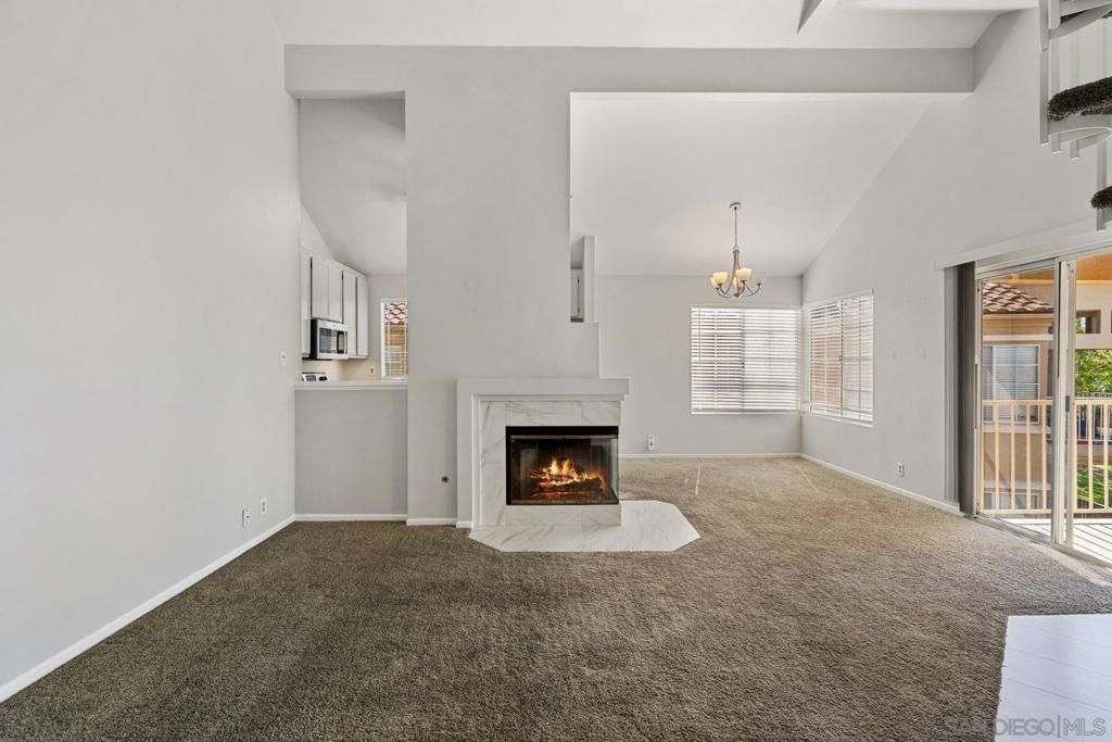 Image 8 of property listing at 7330 Calle Cristobal 88, San Diego, CA 92126