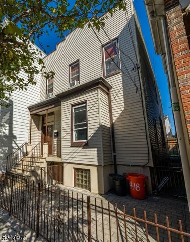 418 7Th St, Union City, NJ 07087