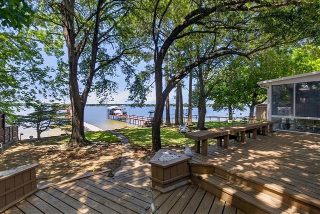 10118 Lakeview Street, Payne Springs, TX 75156