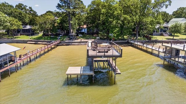 10118 Lakeview Street, Payne Springs, TX 75156