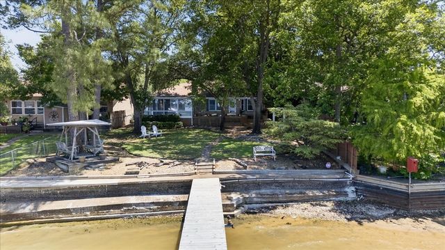 10118 Lakeview Street, Payne Springs, TX 75156