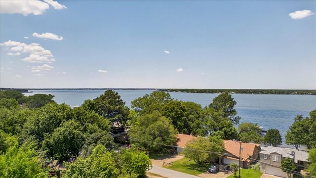 10118 Lakeview Street, Payne Springs, TX 75156
