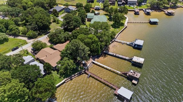 10118 Lakeview Street, Payne Springs, TX 75156