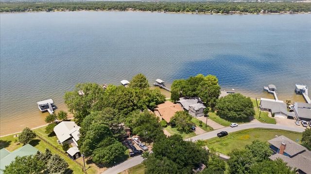 10118 Lakeview Street, Payne Springs, TX 75156