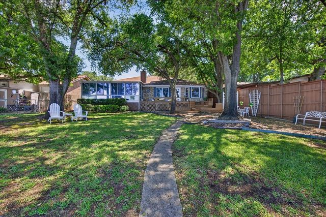 10118 Lakeview Street, Payne Springs, TX 75156