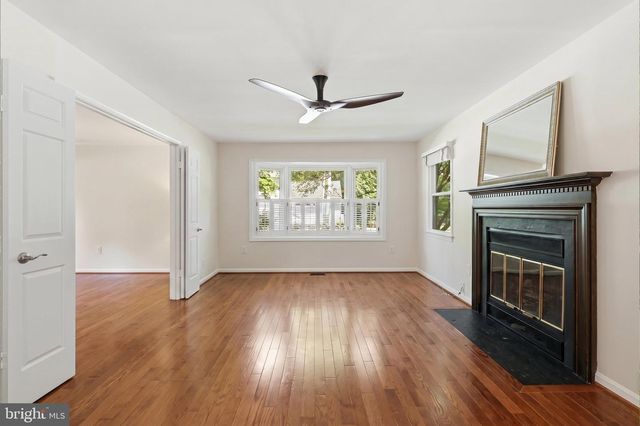 105 CUNNINGHAM PARK CT SE, Vienna, VA 22180