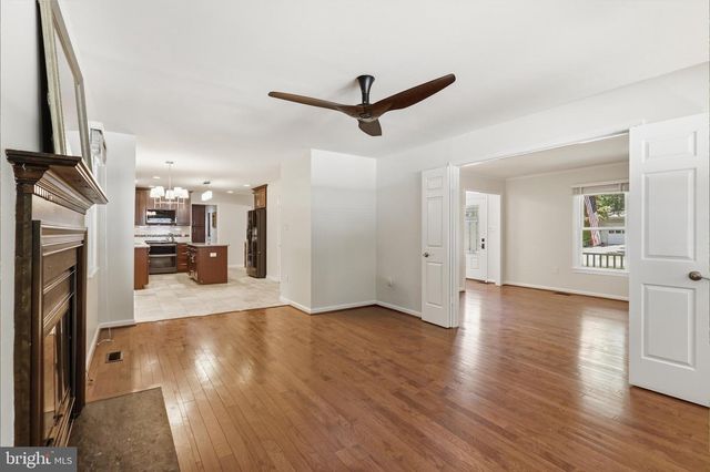 105 CUNNINGHAM PARK CT SE, Vienna, VA 22180