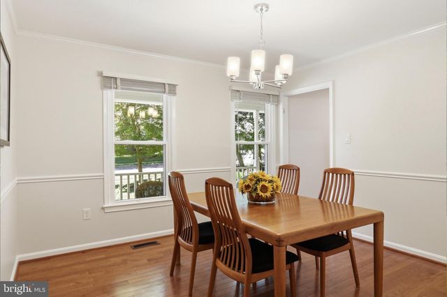 105 CUNNINGHAM PARK CT SE, Vienna, VA 22180