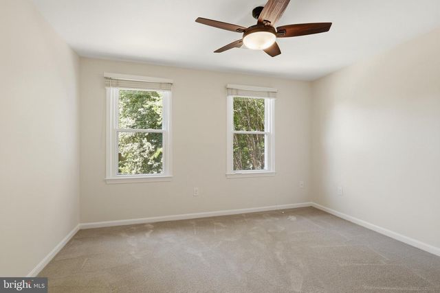 105 CUNNINGHAM PARK CT SE, Vienna, VA 22180