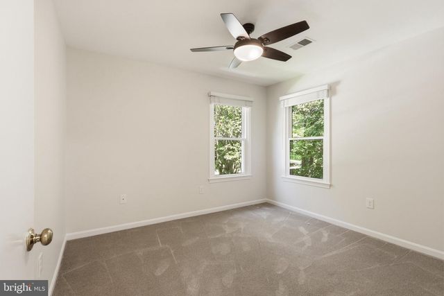 105 CUNNINGHAM PARK CT SE, Vienna, VA 22180