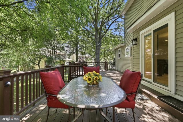 105 CUNNINGHAM PARK CT SE, Vienna, VA 22180