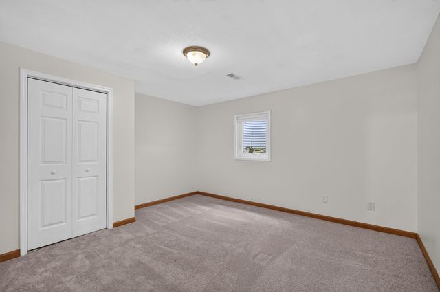 6804 Timberwolf Lane, Des Moines, IA 50320