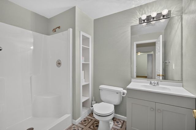6804 Timberwolf Lane, Des Moines, IA 50320