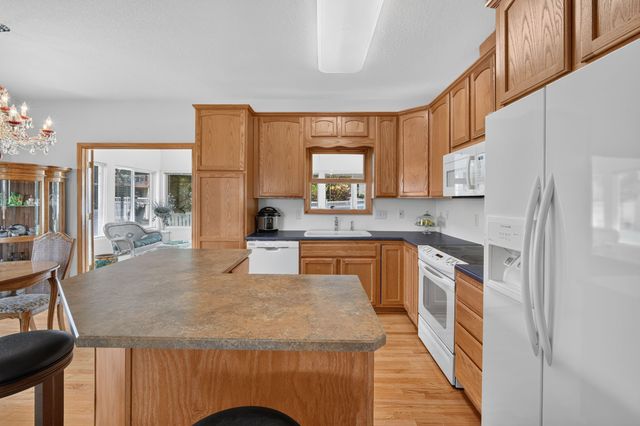 6804 Timberwolf Lane, Des Moines, IA 50320