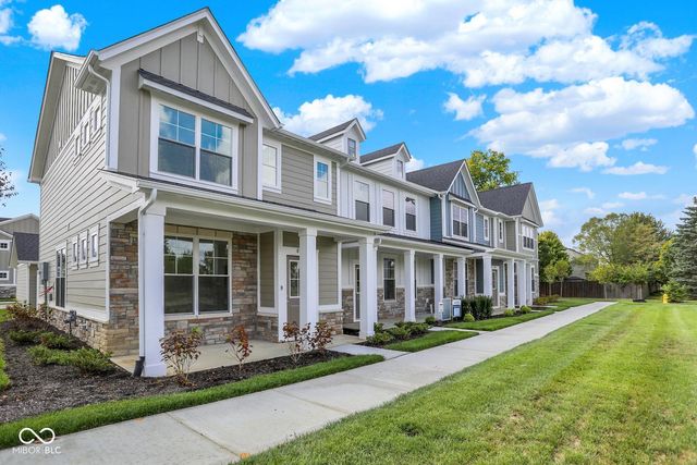 8524 Goldfinch Road, Brownsburg, IN 46112