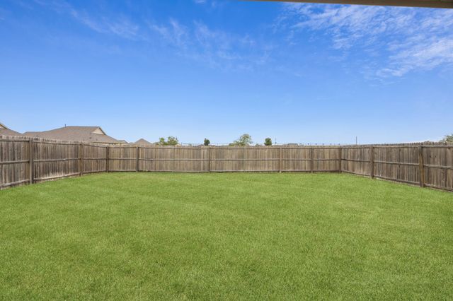 557 Pueblo Bonito Trail, Fort Worth, TX 76052
