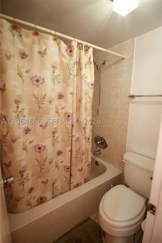 900 Colony Point Cir 216, Pembroke Pines, FL 33026