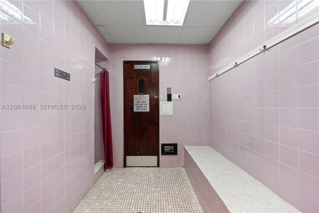 900 Colony Point Cir 216, Pembroke Pines, FL 33026