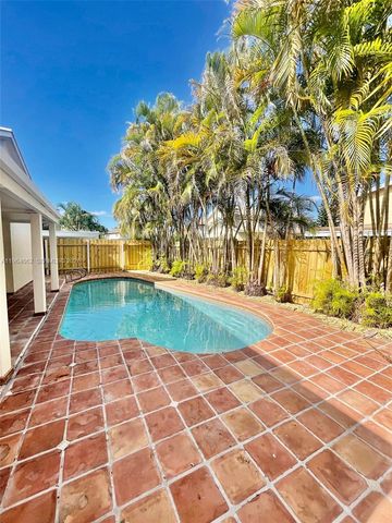 922 NW 106th Ave Cir 922, Miami, FL 33172