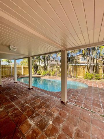 922 NW 106th Ave Cir 922, Miami, FL 33172