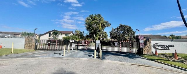 922 NW 106th Ave Cir 922, Miami, FL 33172