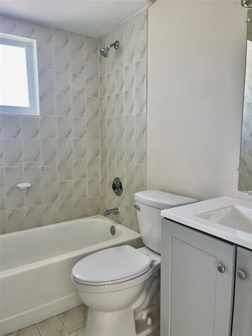 922 NW 106th Ave Cir 922, Miami, FL 33172