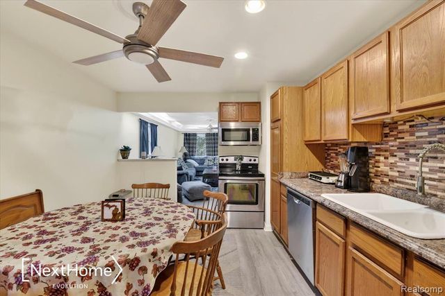 645 Riverbank Street, Wyandotte, MI 48192