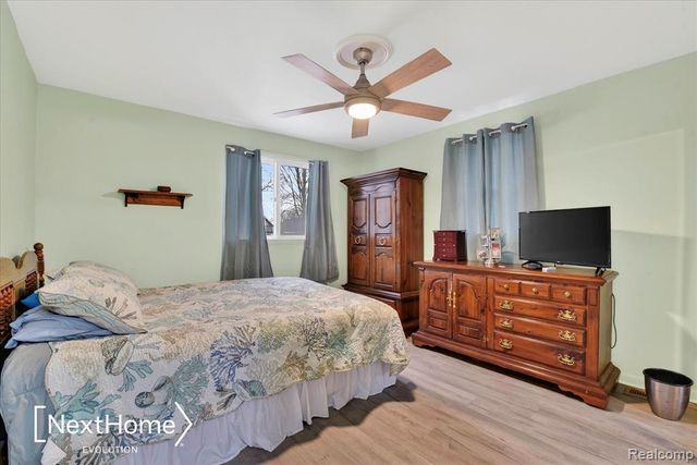 645 Riverbank Street, Wyandotte, MI 48192