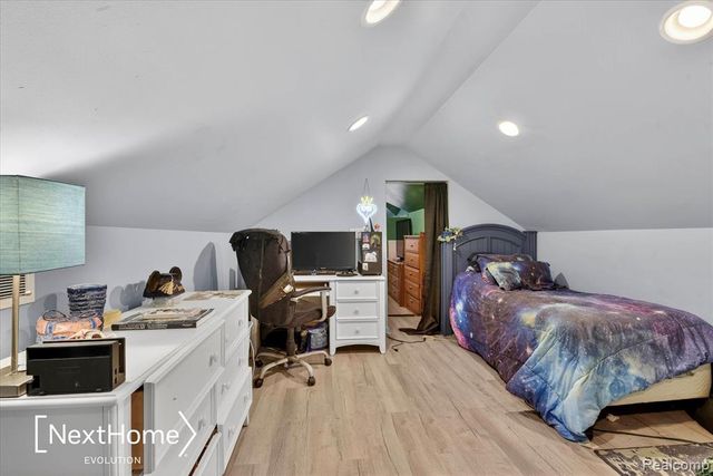 645 Riverbank Street, Wyandotte, MI 48192